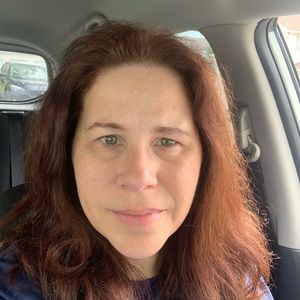 Meet your Posher, Jenn